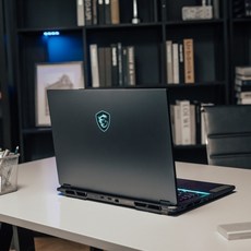 MSI 스텔스 18 A1VGG-U9 QHD Intel Ultra9/32GB/1TB/RTX4070, WIN11 Home, 32GB, 2TB, 미드나이트 블랙